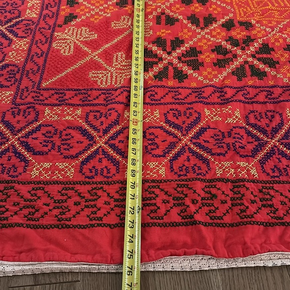 Hand-Stitched Vintage Bedspread - Picture 11 of 13